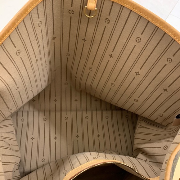 ✨ Louis Vuitton Delightful MM Handbag✨ - Picture 7 of 16